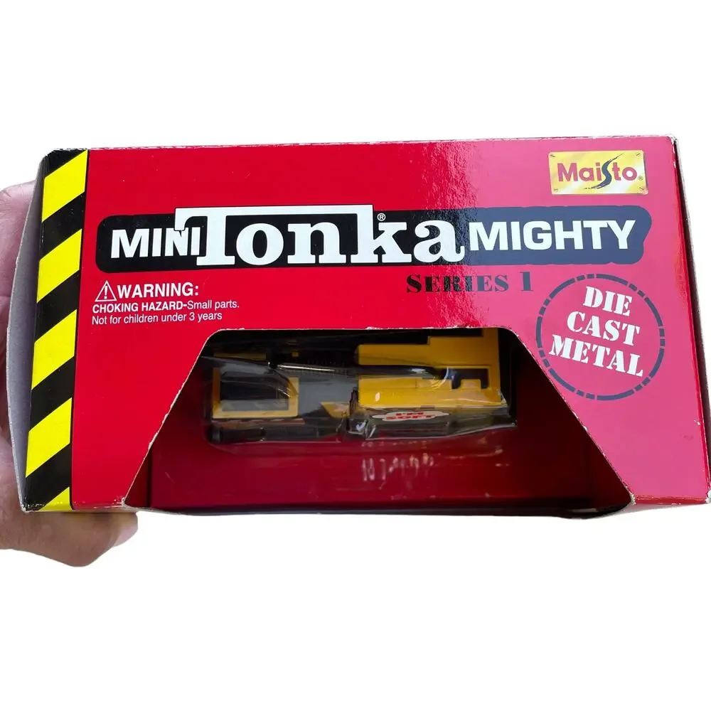 Vintage Maisto Tonka Mini Mighty Series 1 Die Cast Metal Truck 1998 Yellow NOS